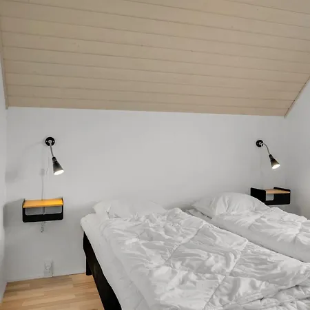 Hildegard - 50m From The Sea By Interhome *